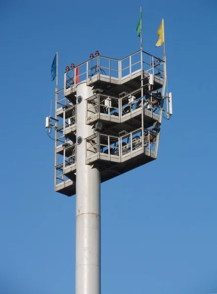 Deel van de Lantaarntoren met verlichtingsapparatuur — Stockfoto