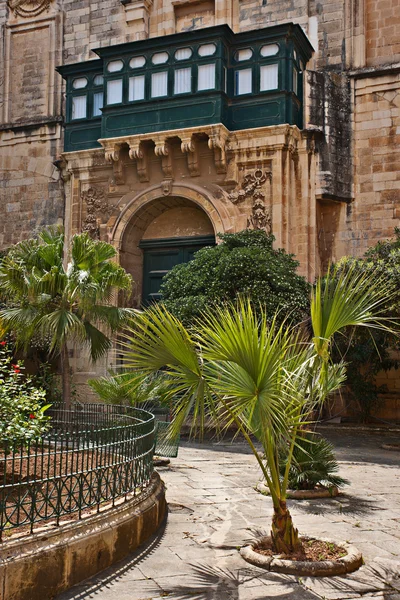 The Grandmaster 's Palace yard, Valletta, Malta — стоковое фото