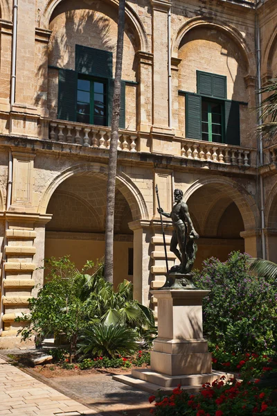 The Grandmaster 's Palace yard, Valletta, Malta — стоковое фото