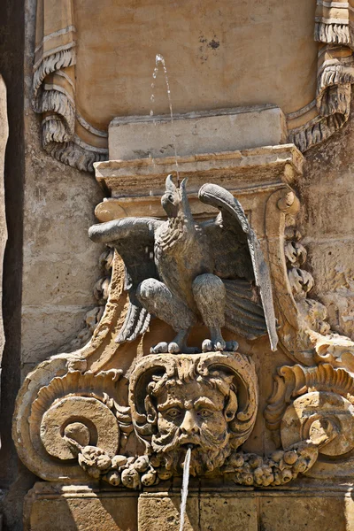 Straßenbrunnen in valletta, malta — Stockfoto