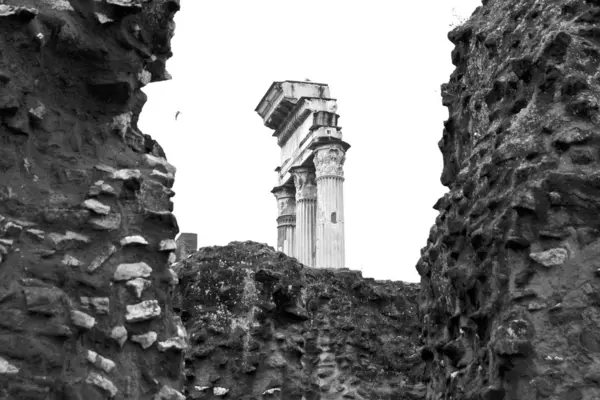 キャスターとポリュクスの寺院 — ストック写真