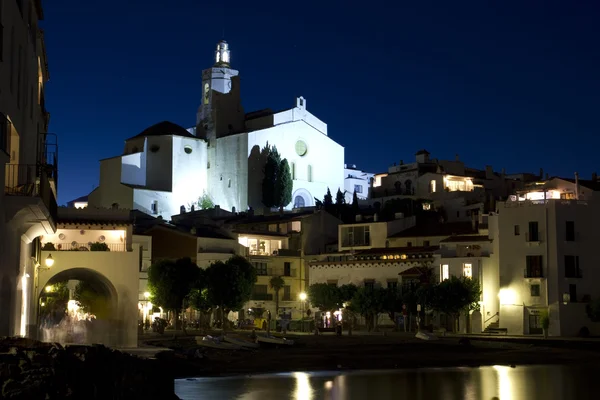 The Church of Cadaques lit at night — Stock Photo, Image