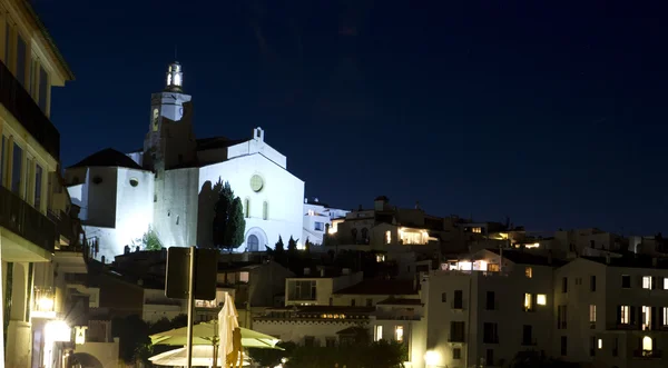 Kościół w Cadaqués w nocy — Zdjęcie stockowe