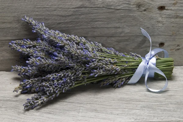 Bouquet of lavender on a shelf. — Stock Photo, Image