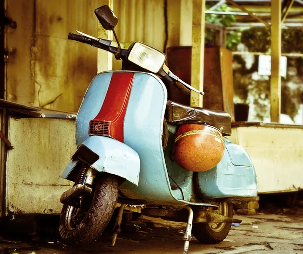 Altes Moped — Stockfoto