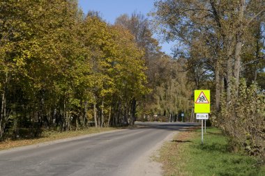 yol ve trafik işareti 