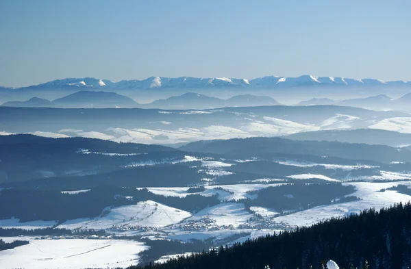 Βουνά το χειμώνα — Φωτογραφία Αρχείου