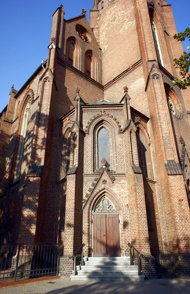 Портал готической церкви — стоковое фото