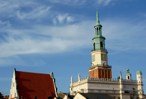 Torre del Ayuntamiento de Poznan — Foto de Stock