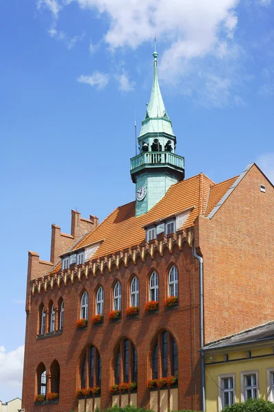 Fasaden på stadshuset i wrzesnia — Stockfoto