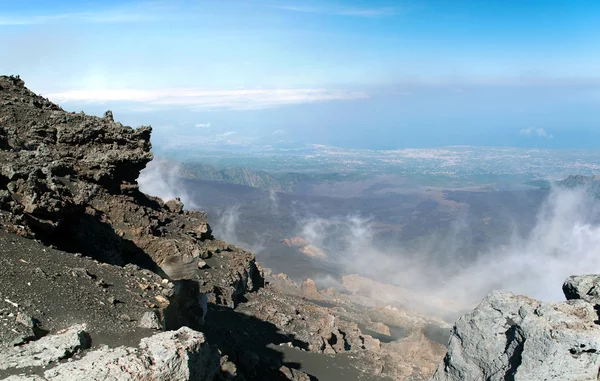 Panoramic view from mount Etna with sea and towns beneath, Sicil — Stock Photo, Image