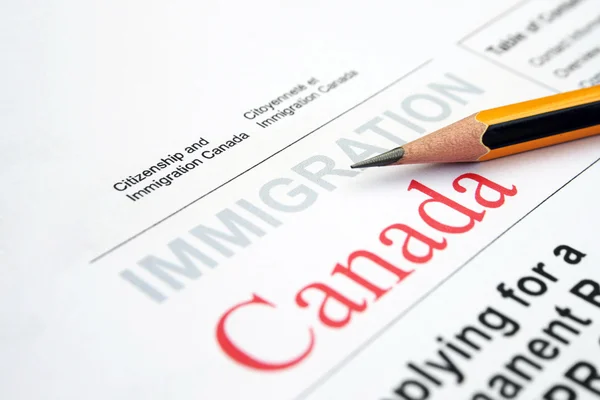 Immigration Canada form — Stock Photo, Image
