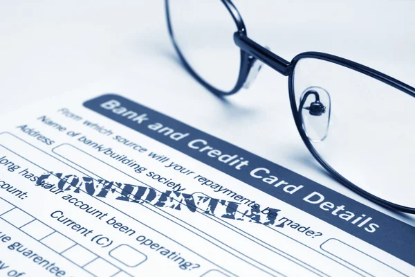 Formulário de banco e cartão de crédito — Fotografia de Stock