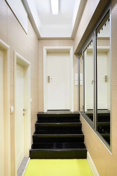 Salão escadas — Fotografia de Stock