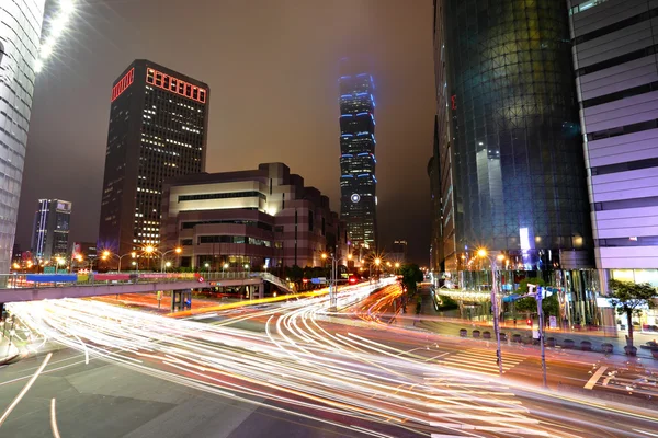 Taipei distrito comercial por la noche — Foto de Stock