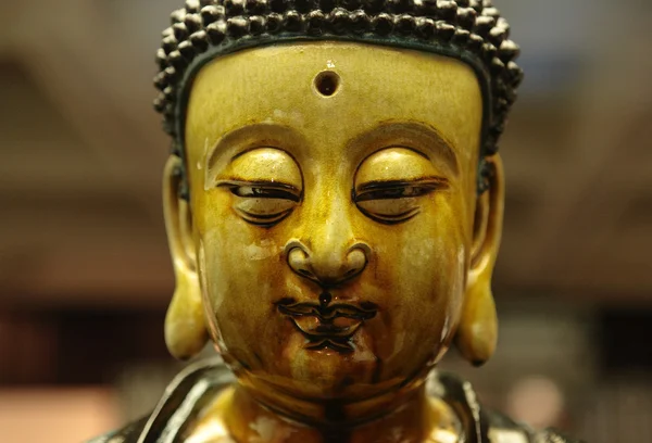 Buda cabeça de perto — Fotografia de Stock