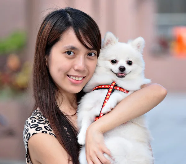 Menina e cão — Fotografia de Stock