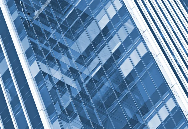Edificio de oficinas pared de vidrio — Foto de Stock
