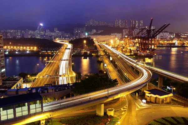 Cargo Terminal und Autobahnen in Hongkong — Stockfoto