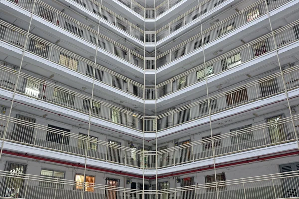 Edificio de apartamentos públicos en Hong Kong — Foto de Stock