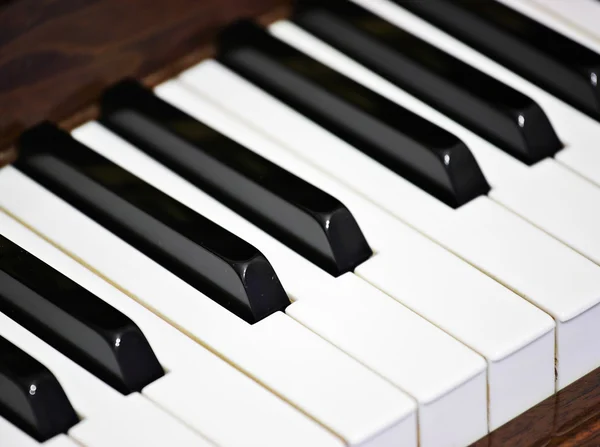 Клавіатура фортепіано — стокове фото