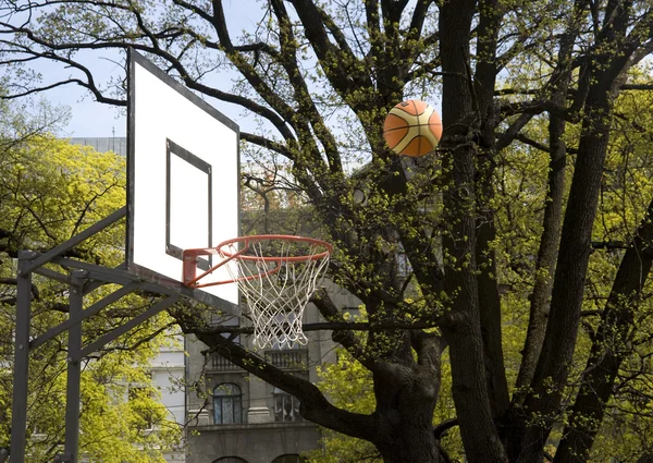 Вуличний баскетбол . — стокове фото