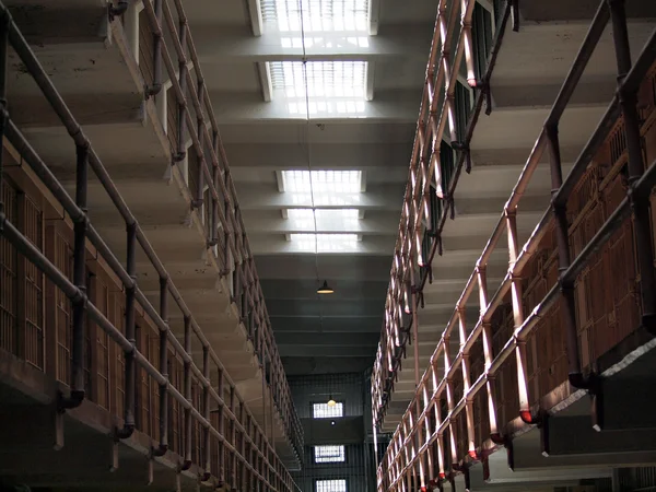 Linhas de celas de prisão de Alcatraz — Fotografia de Stock