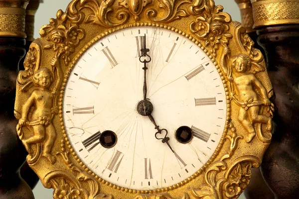 Viejo reloj mecánico —  Fotos de Stock