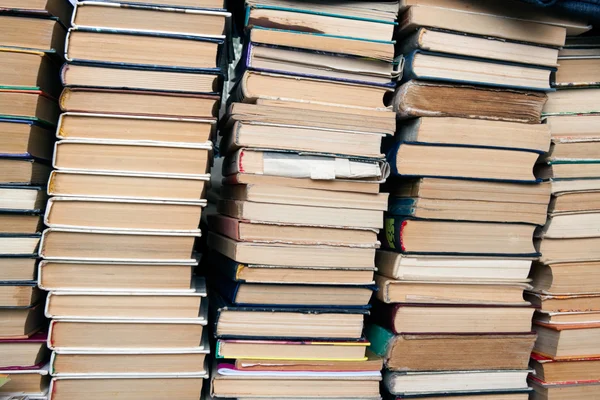 Pilhas livros — Fotografia de Stock