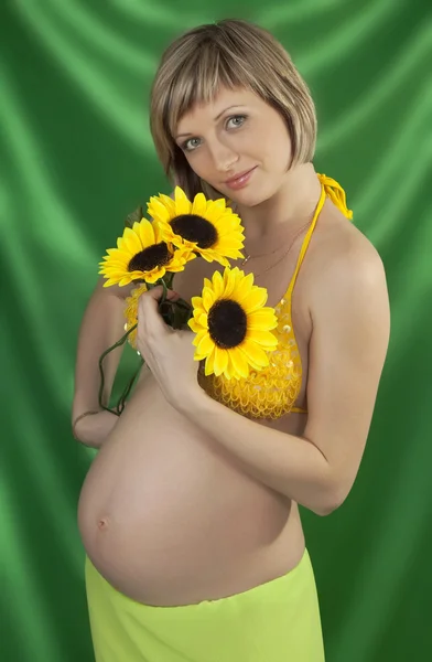 Zwanger meisje — Stockfoto