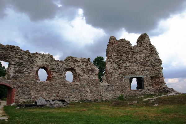 Ruinas de un castillo —  Fotos de Stock