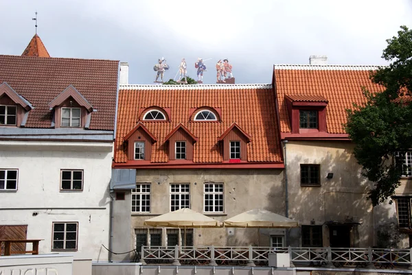 Gebäude im alten Tallinn — Stockfoto