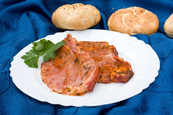 М'ясо в плита — стокове фото
