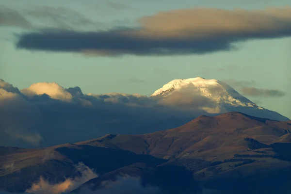 アンティサナ火山 — ストック写真