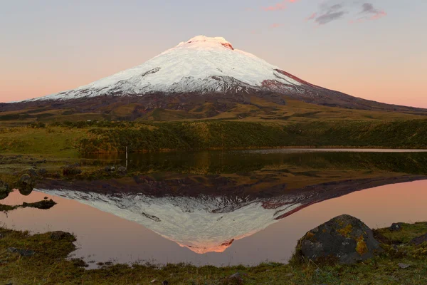 Sonnenaufgang am Cotopaxi — Stockfoto