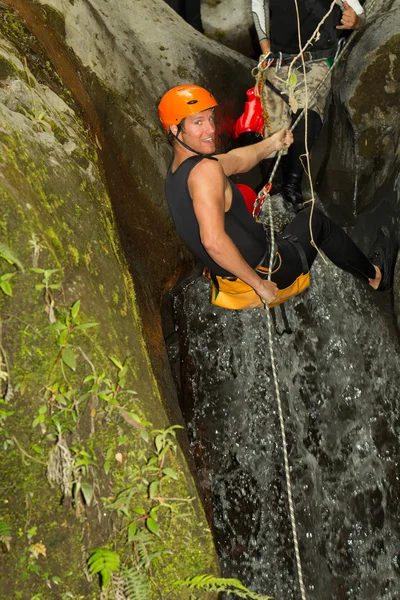Sport estremo canyoning — Foto Stock