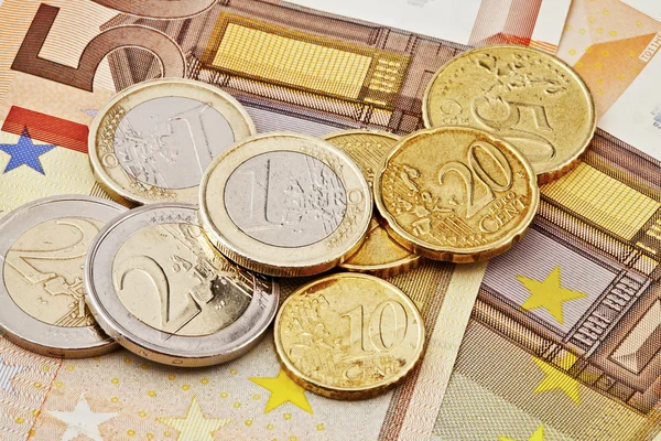 Euromunten en biljetten — Stockfoto