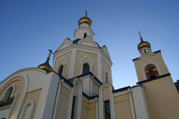 Venäläinen ortodoksinen temppeli. Belgorodissa. Venäjä . — kuvapankkivalokuva