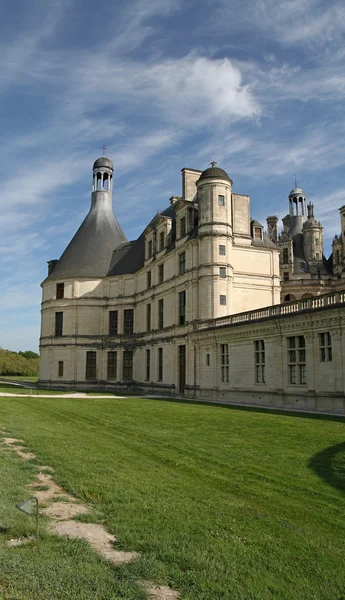 Castello di Chambord sul fiume Loira. Francia . — Foto Stock