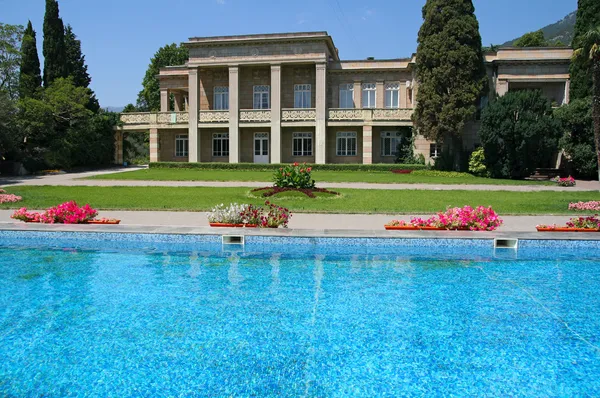 Luxury Home Pool — Stock Photo, Image