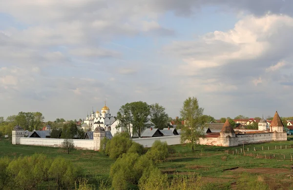 Onze-Lieve voorbede nonnenklooster, Rusland — Stockfoto