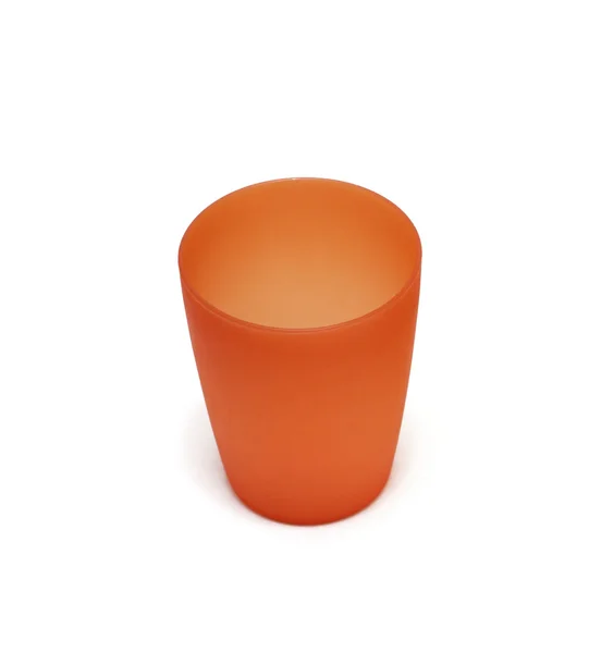 Красная чашка для кемпинга, изолированная — стоковое фото