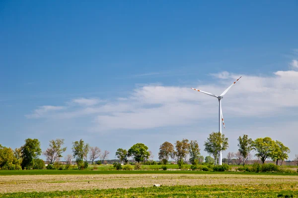 Windkraftanlagen auf dem Land — Stockfoto
