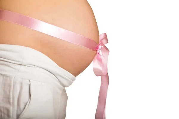 Femme enceinte isolée sur blanc — Photo