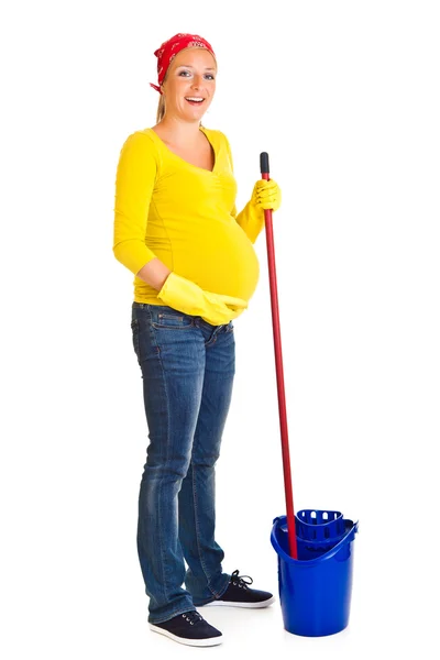 白で隔離される床を掃除して疲れている妊娠中の女性 — ストック写真