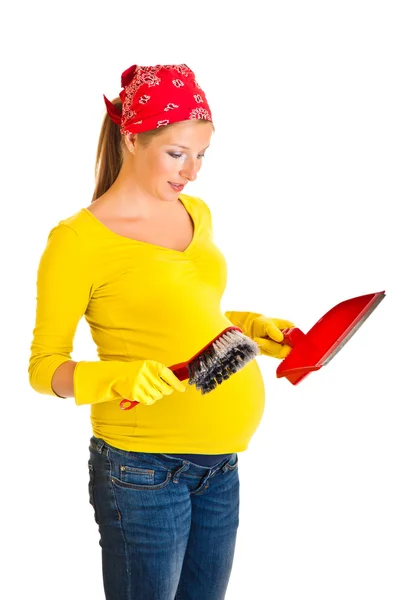妊娠中の女性に分離された白のクリーニング — ストック写真