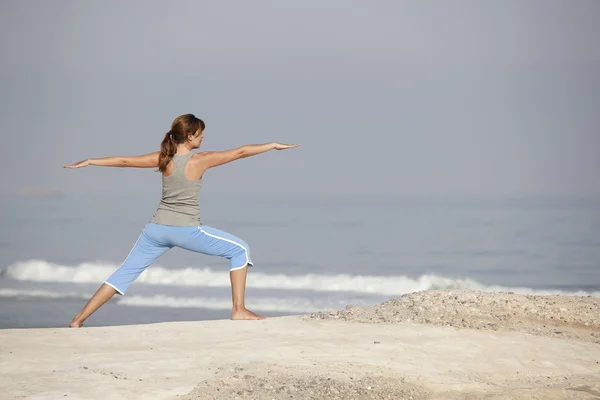 Yoga-kız — Stok fotoğraf