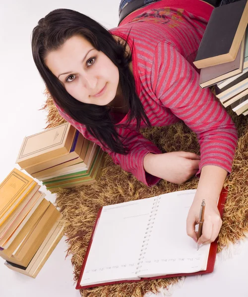 Flicka som gör läxor — Stockfoto