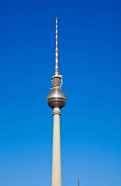 Τηλεοπτικό πύργο στην πλατεία alexanderplatz — Φωτογραφία Αρχείου