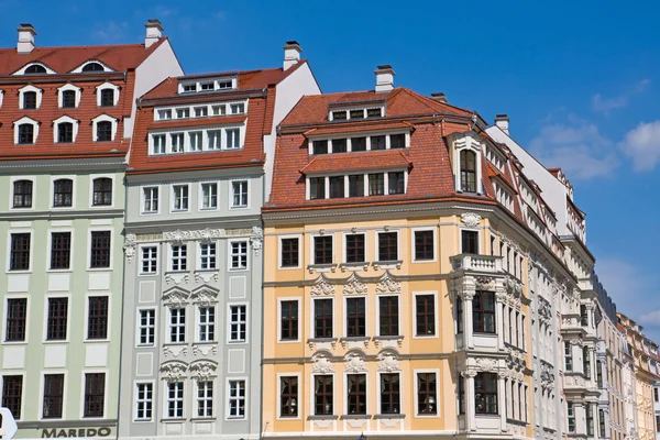 Hermosas casas antiguas en Dresde — Foto de Stock